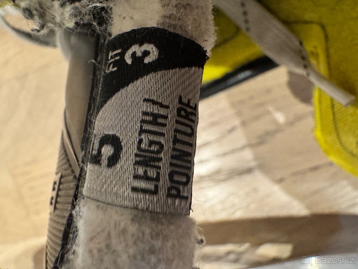 Prodám brusle BAUER SUPREME 3S vel. 5 (38,5EUR) FIT3 - 4