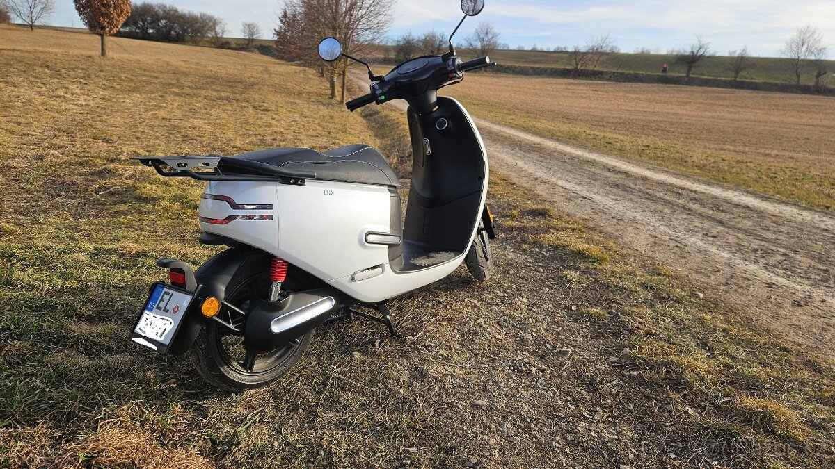 ELEKTRICKÝ SKÚTR HORWIN EK3 - 4