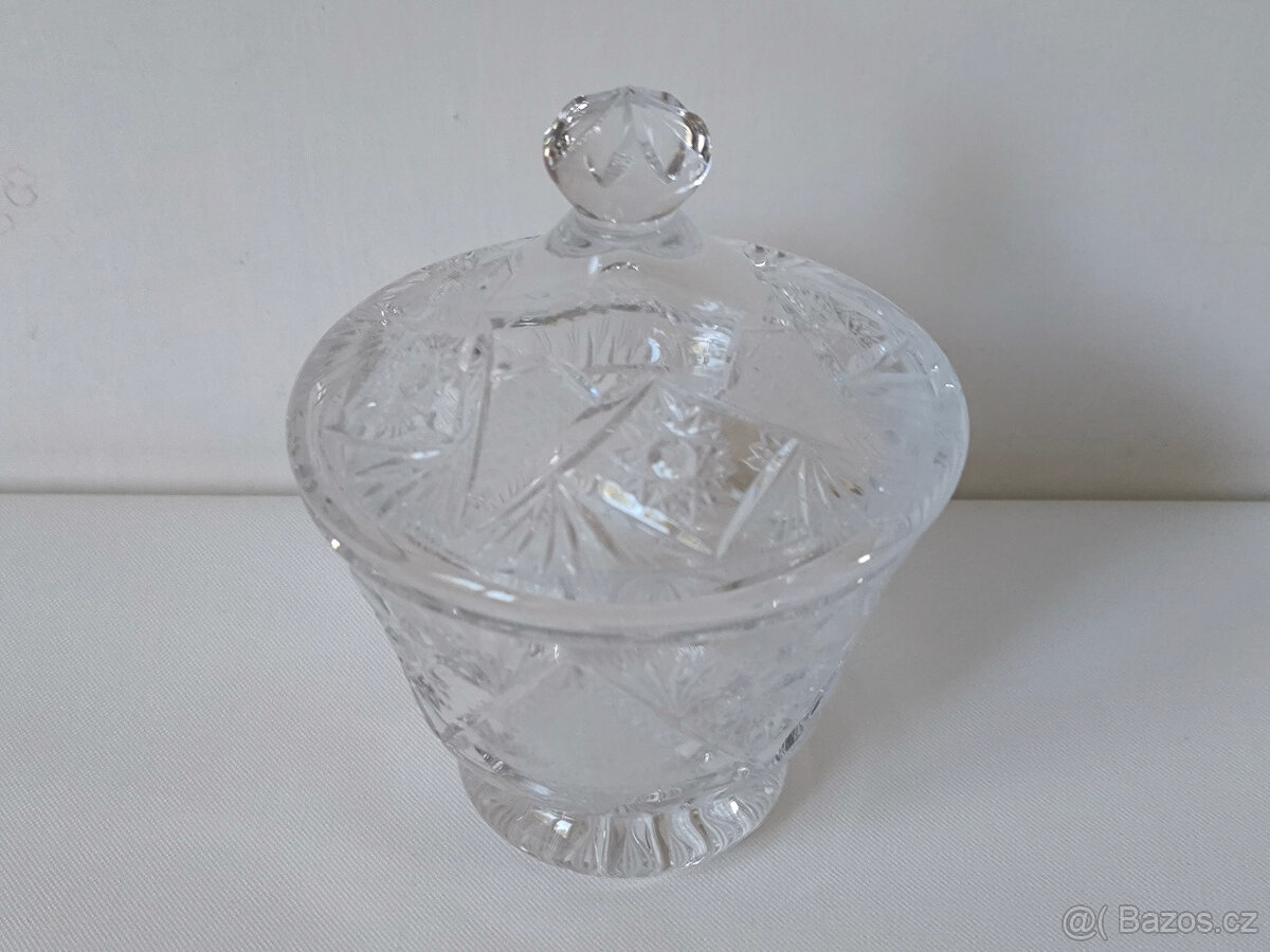 Váza s víkem do špičky - 4