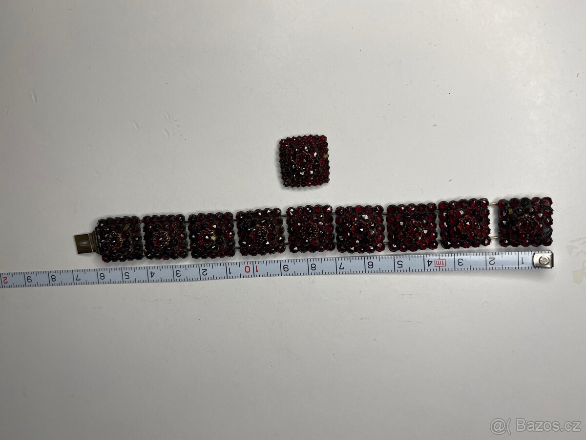 Starožitný náramek s českými granáty. - 4