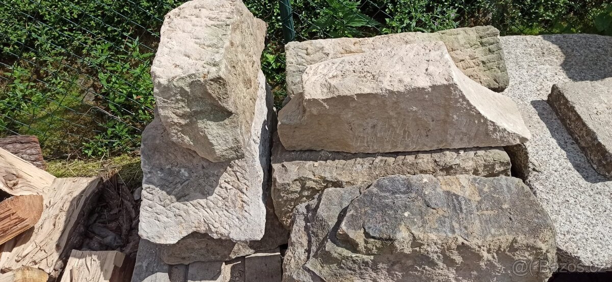 Štípaný pískovec - kvádr - 4