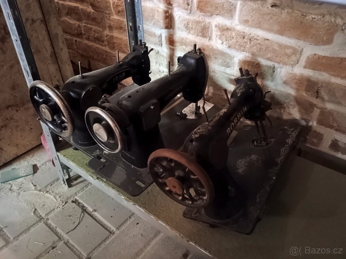 Staré šicí stroje - 4