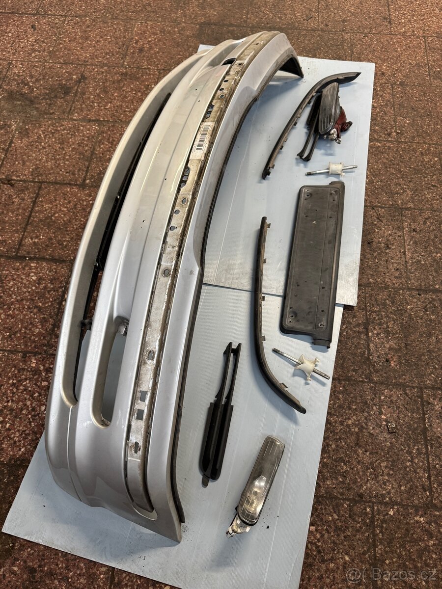 Přední nárazník BMW E46 titansilber - 4