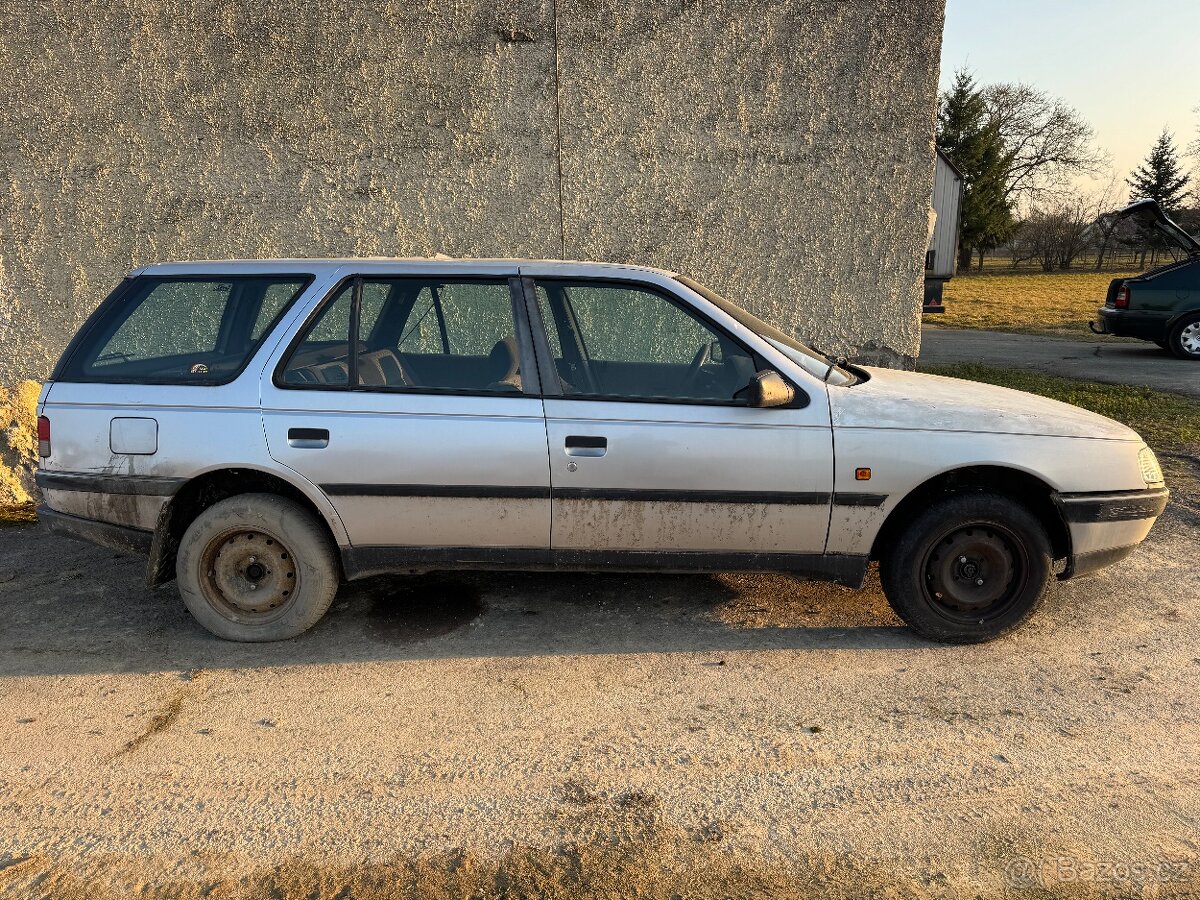 Peugeot 405 veškeré ND - 4