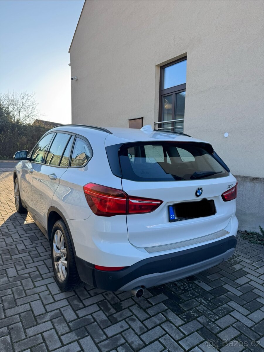 PRODÁNO BMW X1 xDrive 18d PERFEKTNÍ STAV 2 SADY KOL - 4