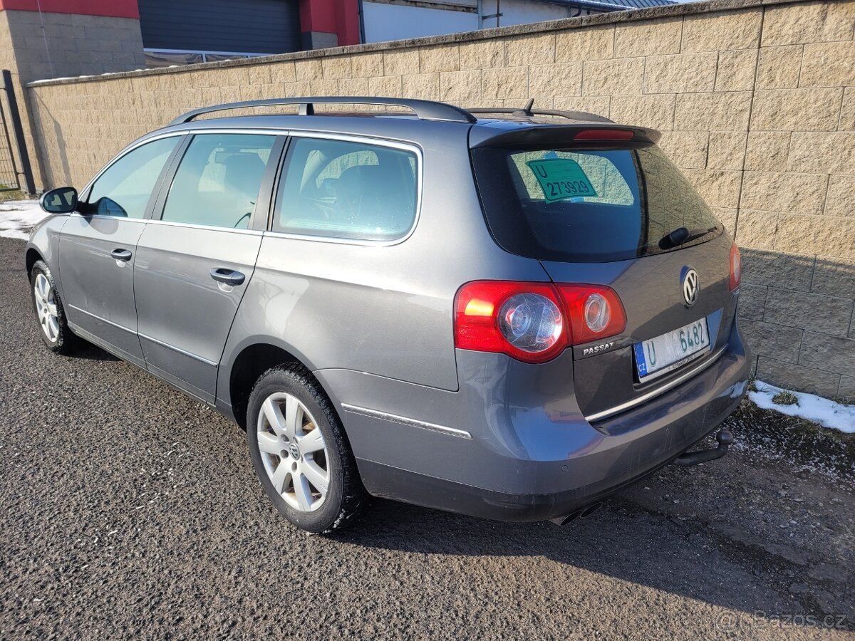 Volkswagen Passat - 4