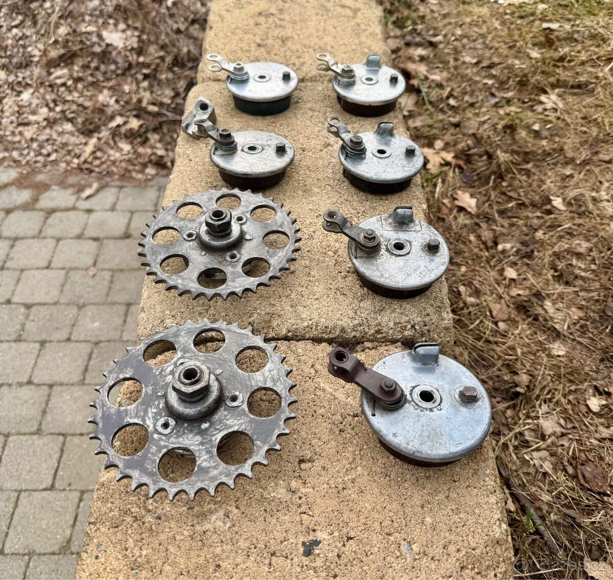 Jawa Jawetta, Stadion - díly - 4