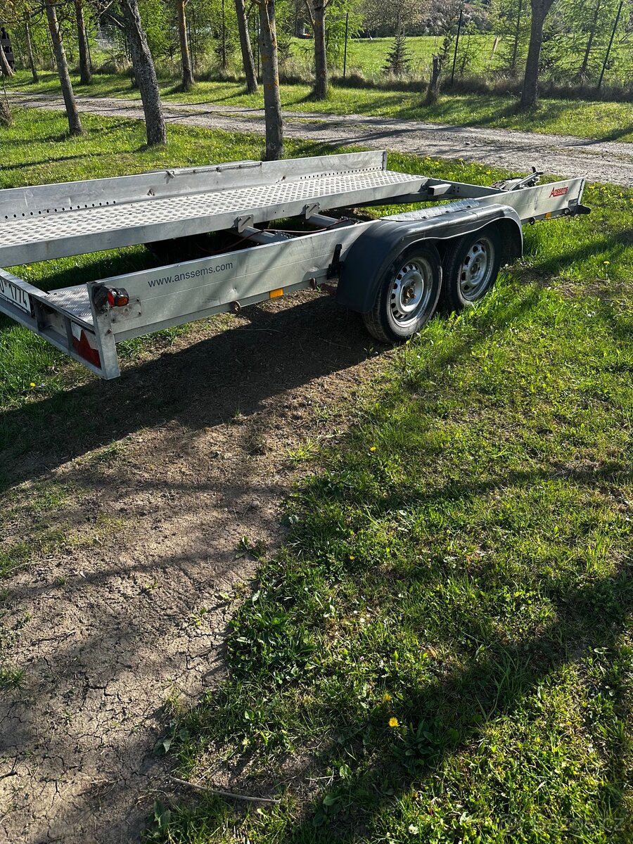 Vlek anssens na auta - 4