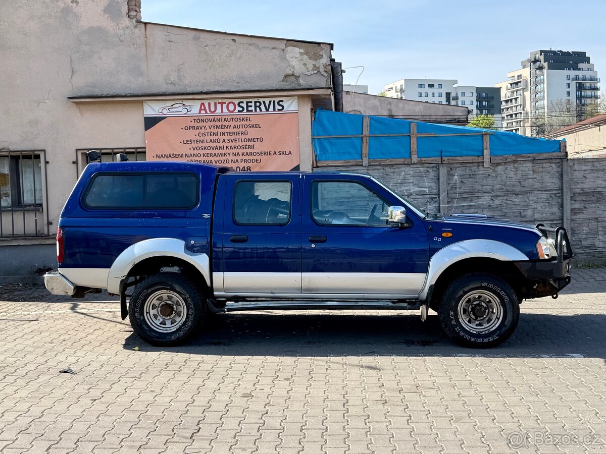 Nissan Navara 2.5D D22 - 4