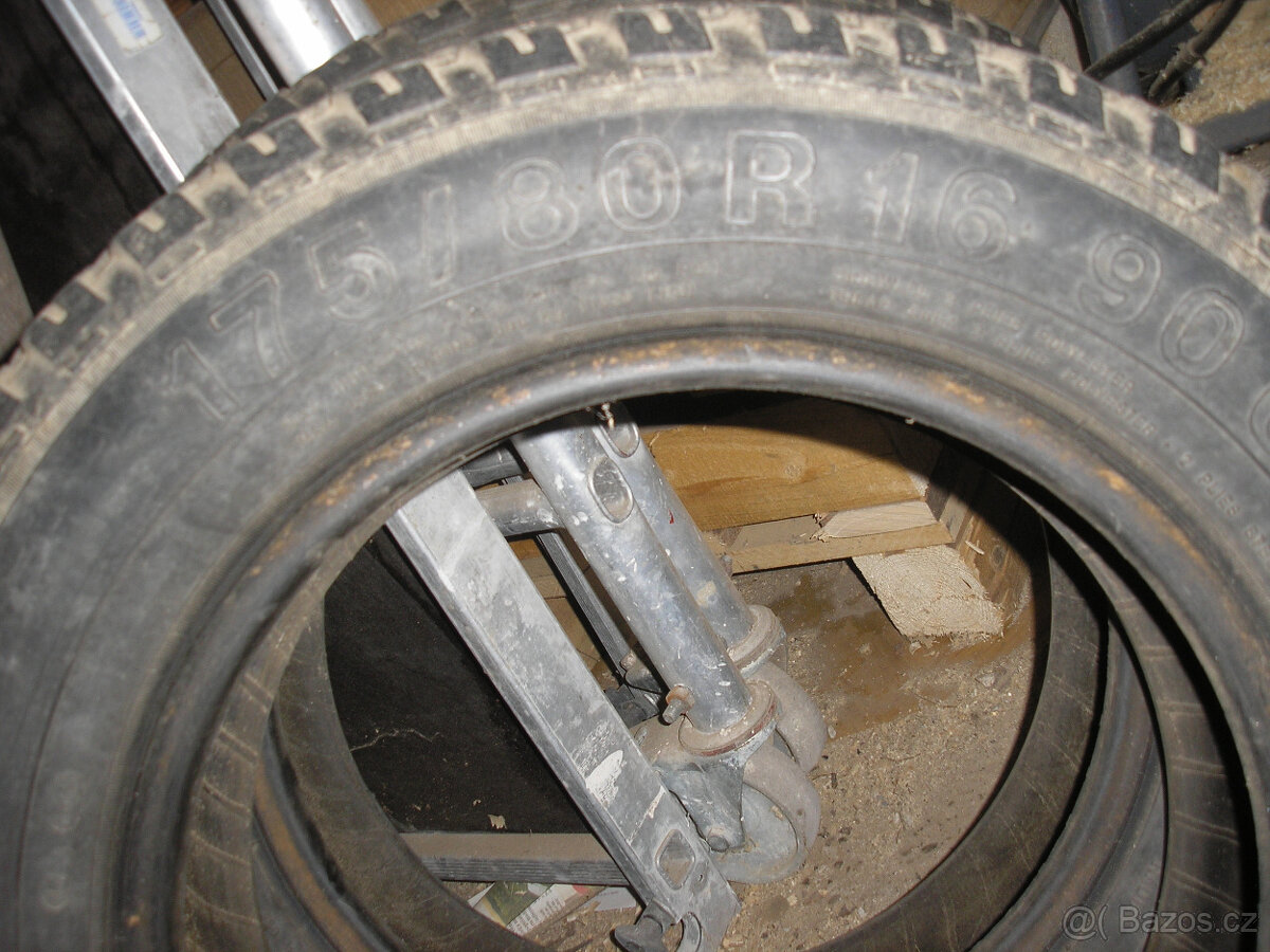 pneu 175/80 R 16 - 4