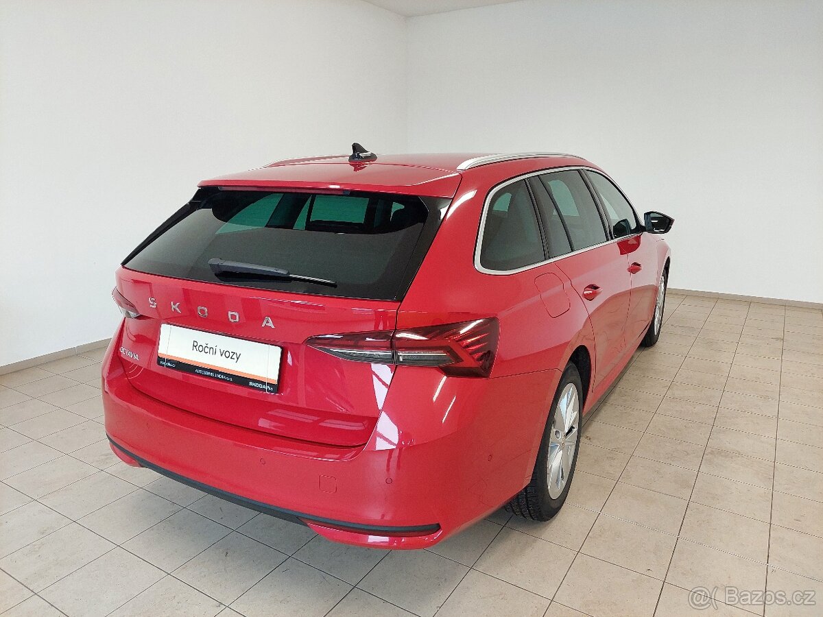 Škoda Octavia Combi 1,5 TSI 110 kW Top Selection - 4