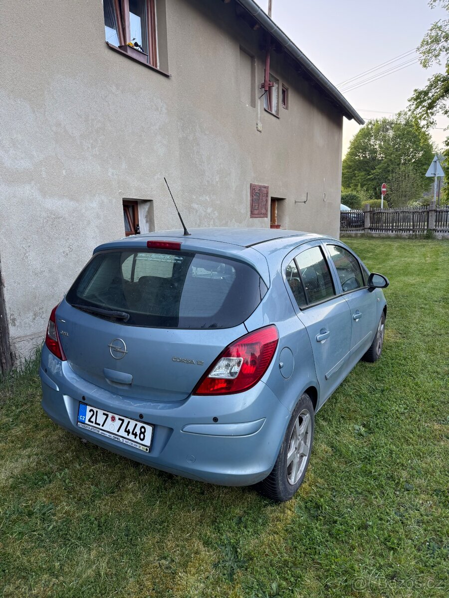 Opel Corsa D 1.2, 59kw, 2007 - 4