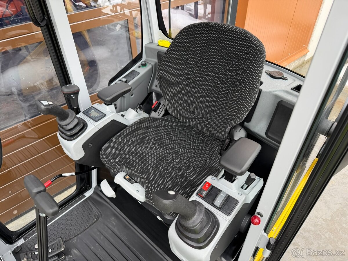 Pronájem minibagru Wacker Neuson ET18 - 4