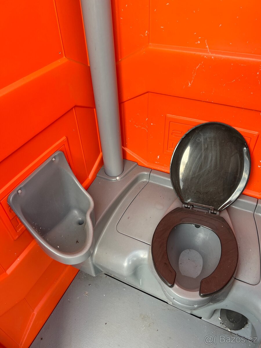 Mobilní toaleta - 4