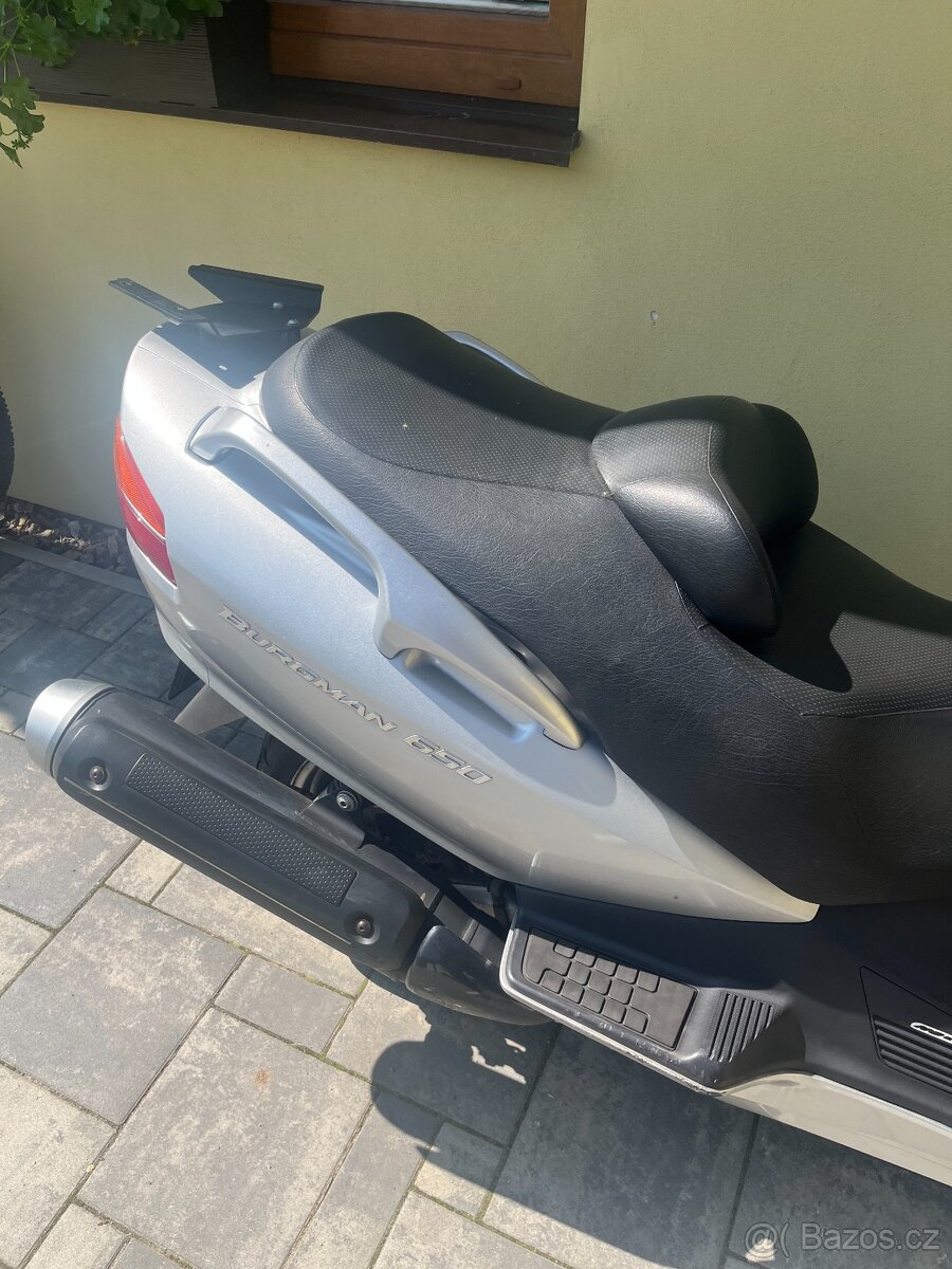 Suzuki 650 Burgman - 4