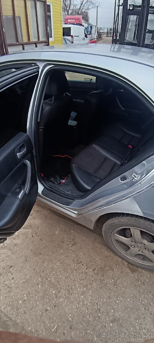 Honda Accord 2.2 i-CTDi 103kw - 4