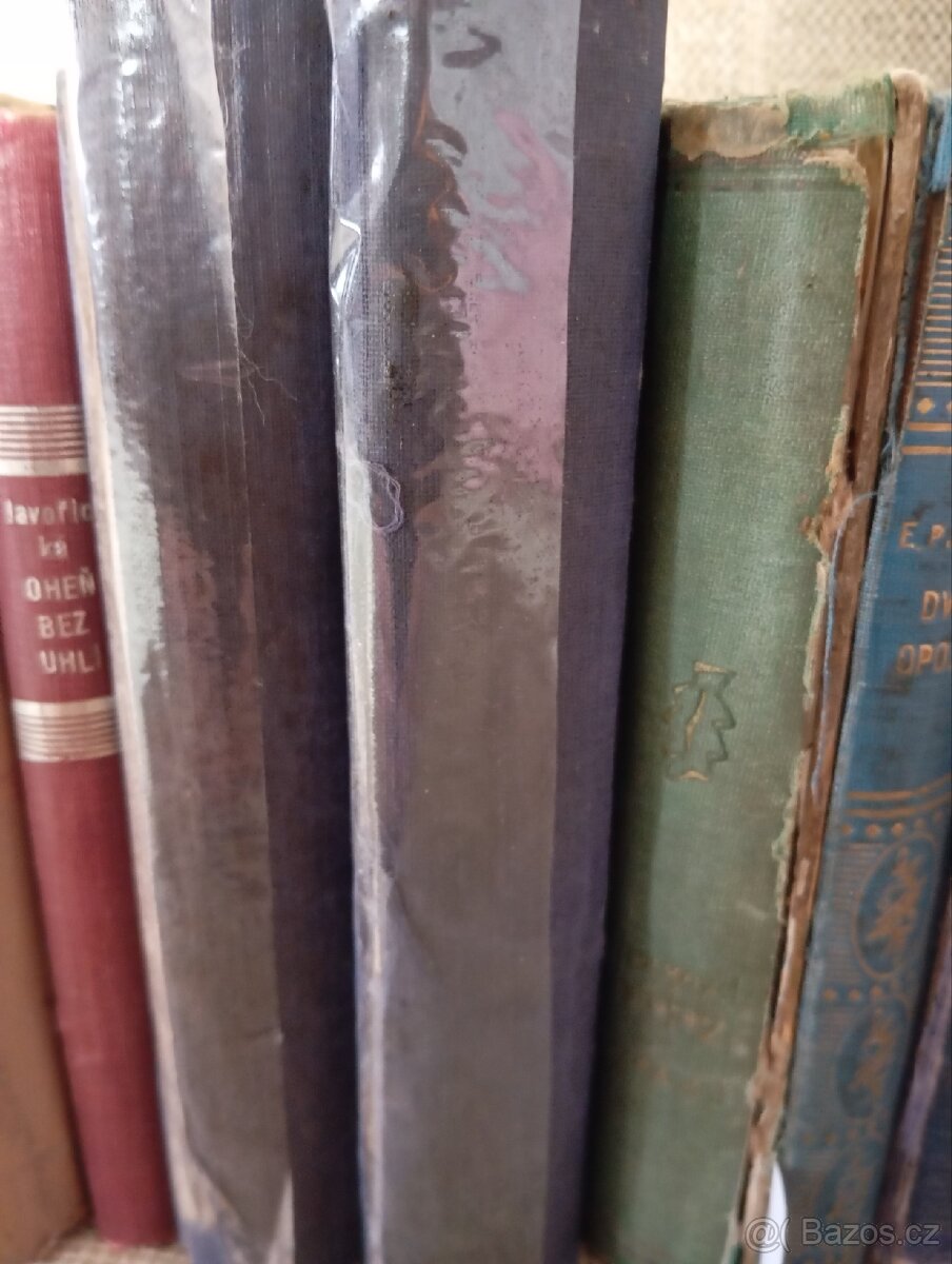 Knihy - 4