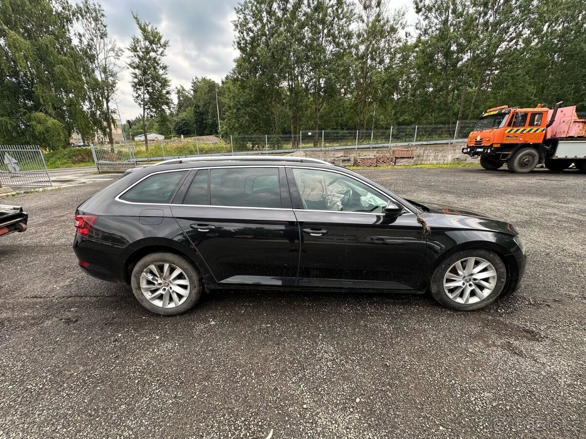 Škoda Superb 3 kombi 2.0TDI 110KW DFGA SWV LF9R r.v. 2018 - 4