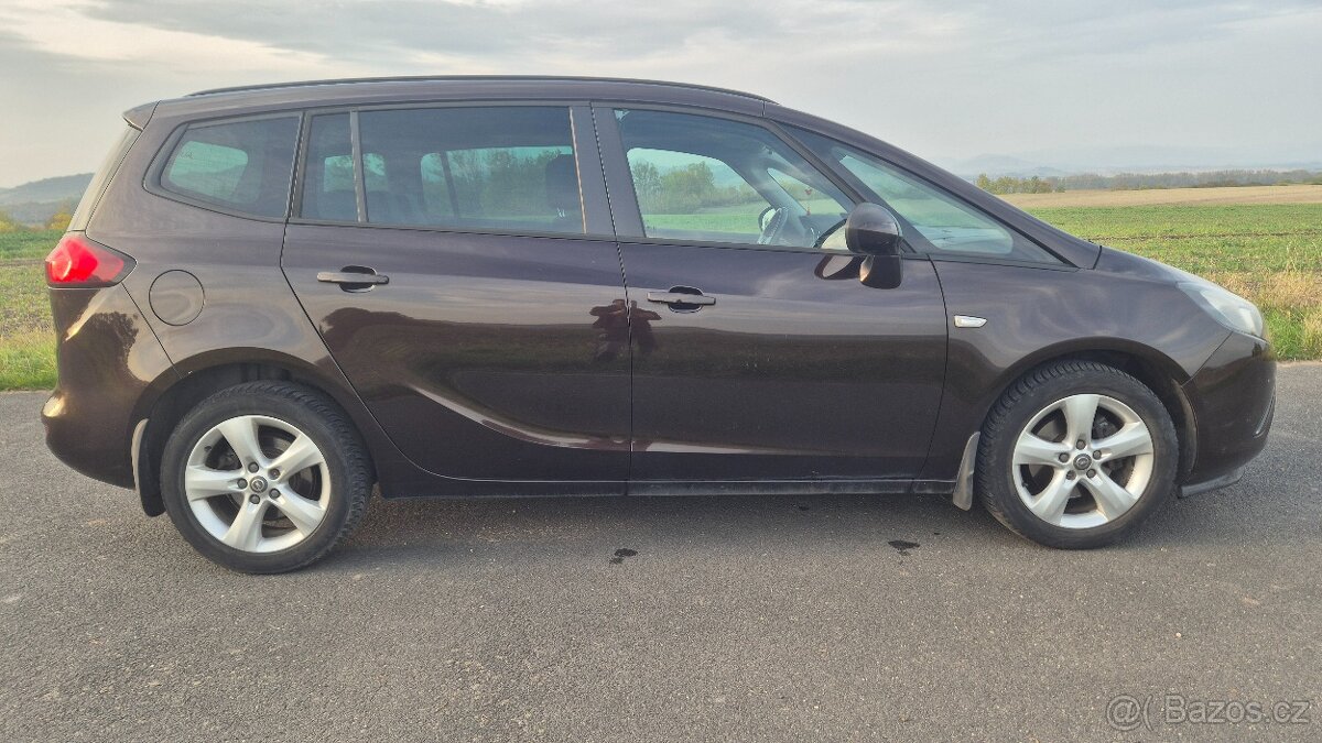 Opel zafira tourer - 4