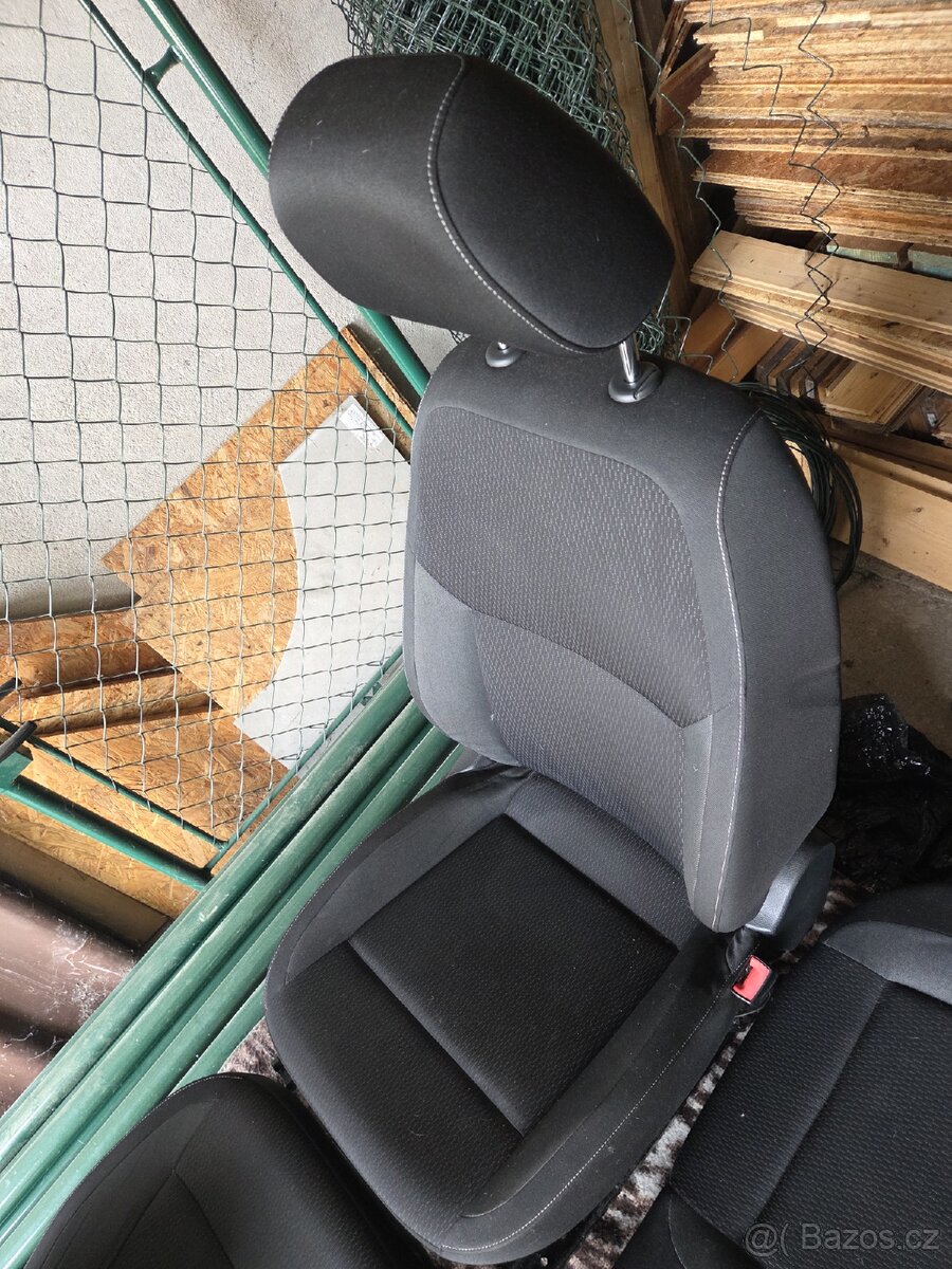 Sedačky bez výhřevu Škoda Rapid - 4