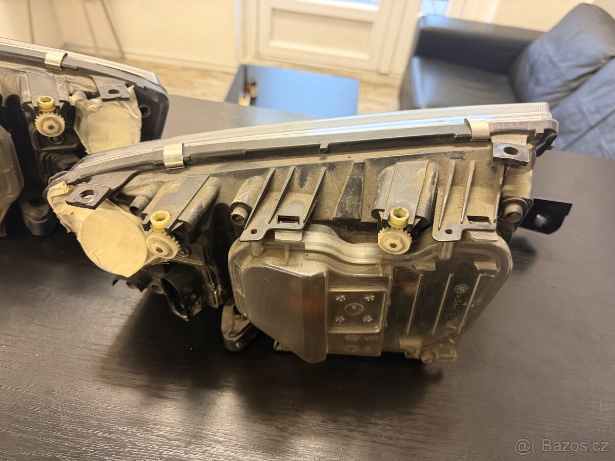 Přední světla Škoda Fabia 1 - 4