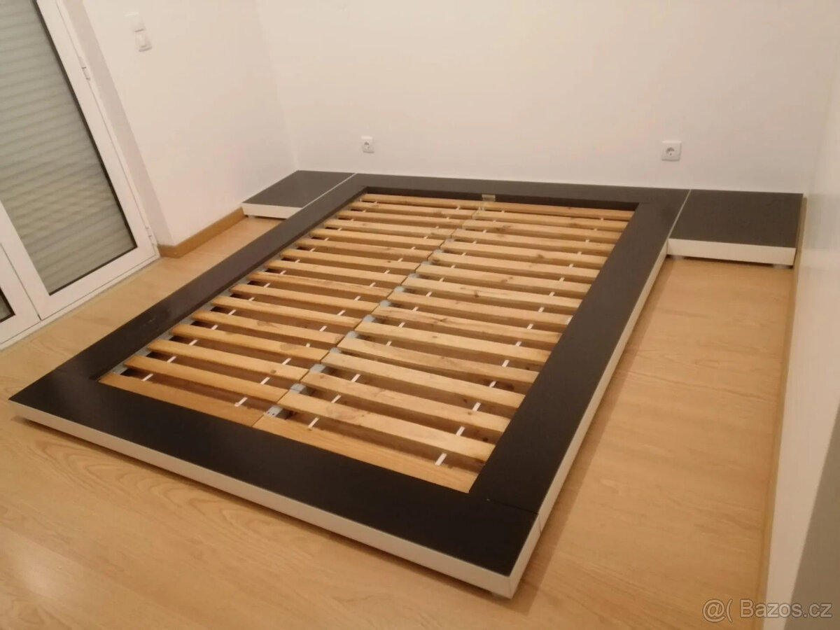 Ikea Kodal. Podstavec.Odkládací noční stolek k nízké posteli - 4