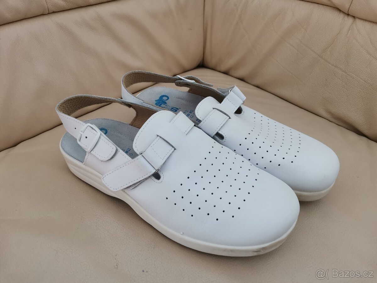 Bílé nazouvaky do laboratoře cel 44-45 - 4