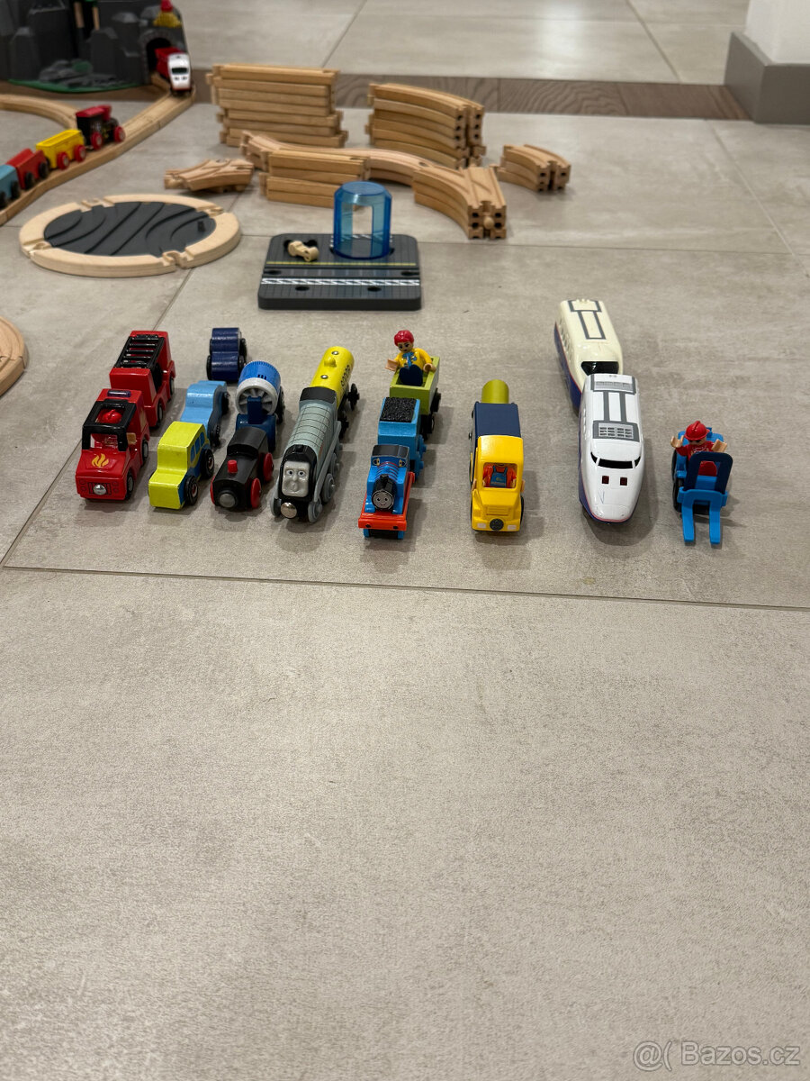 Vláčkodráha s Brio doplňky - 4