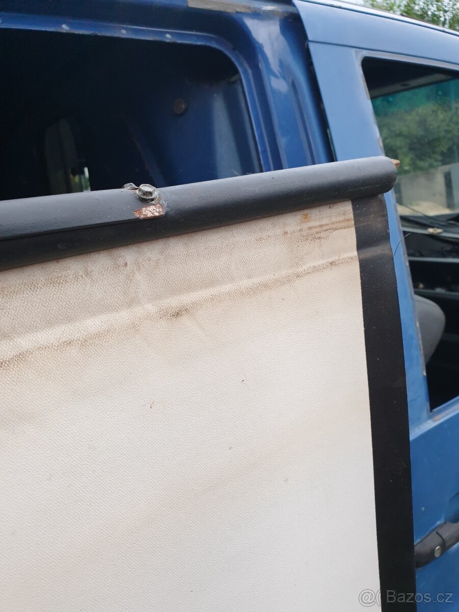 Starší mechanické projekční plátno, plechový obal 190x190cm - 4