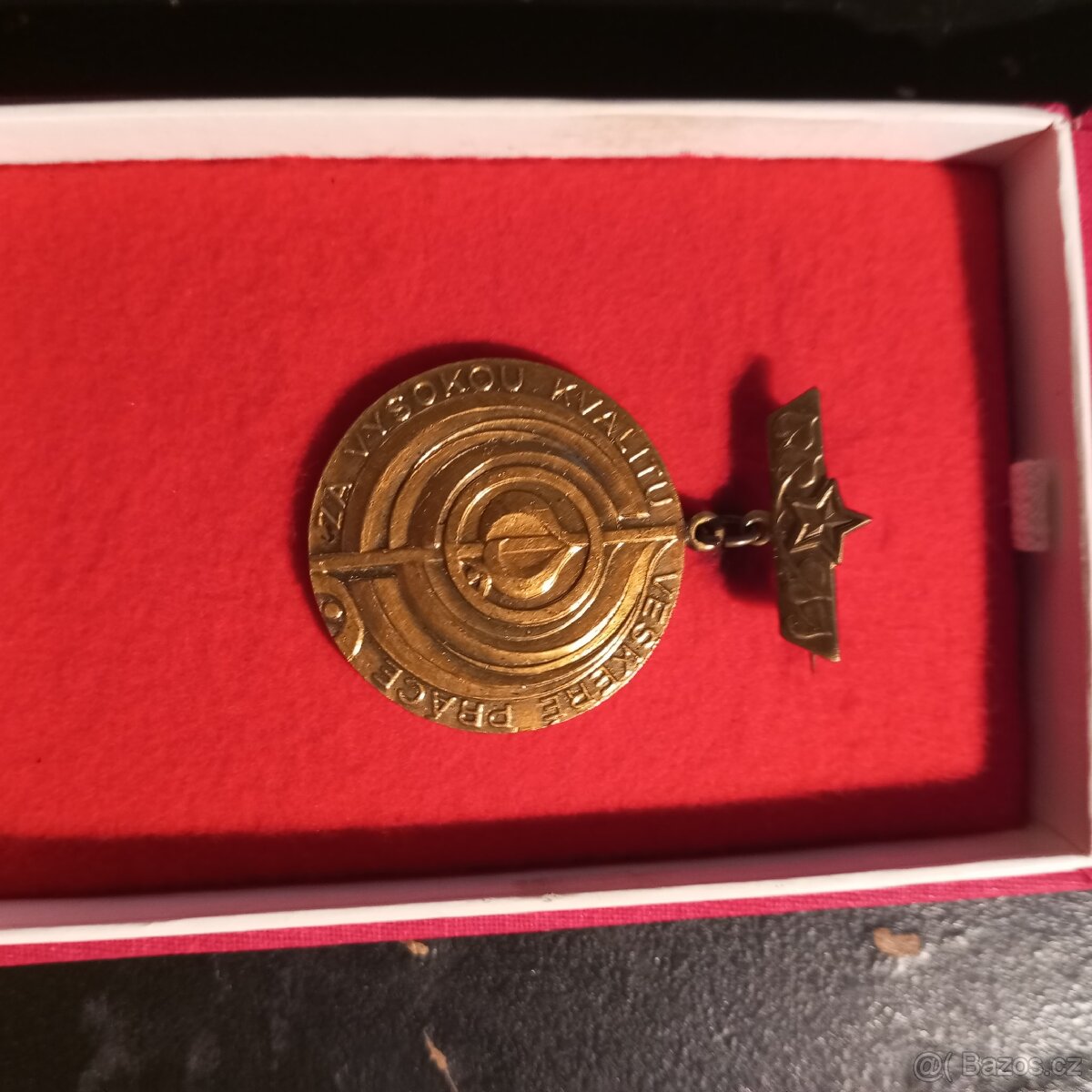 Vyznamenání, odznaky ČSSR - 4