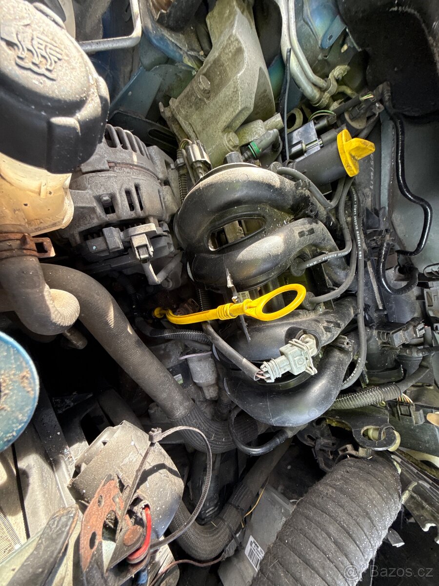 Renault Clio dily motor 1.1 43 kw D7F A8 - 4