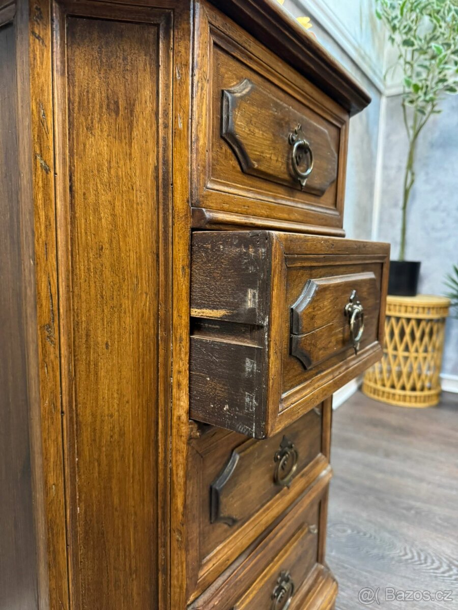 Robustní dubová komoda (140046) - 4