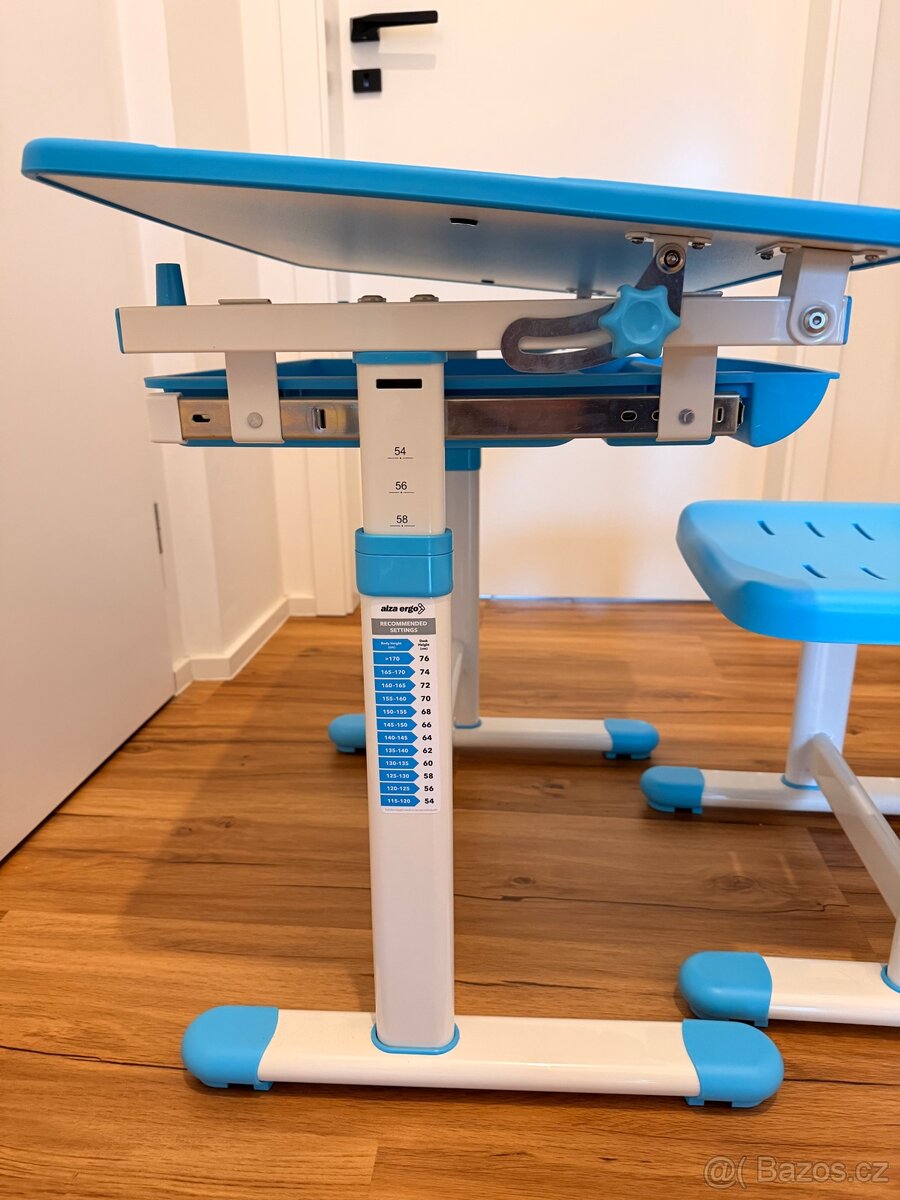 Dětský psací stůl AlzaErgo - 4