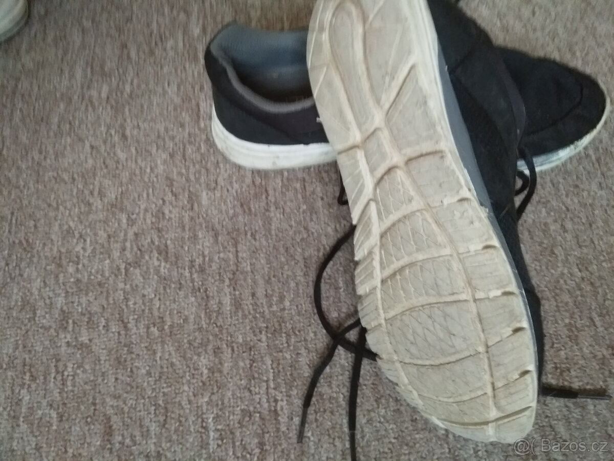 Pánské černé tenisky, lehké, č.42 - 4