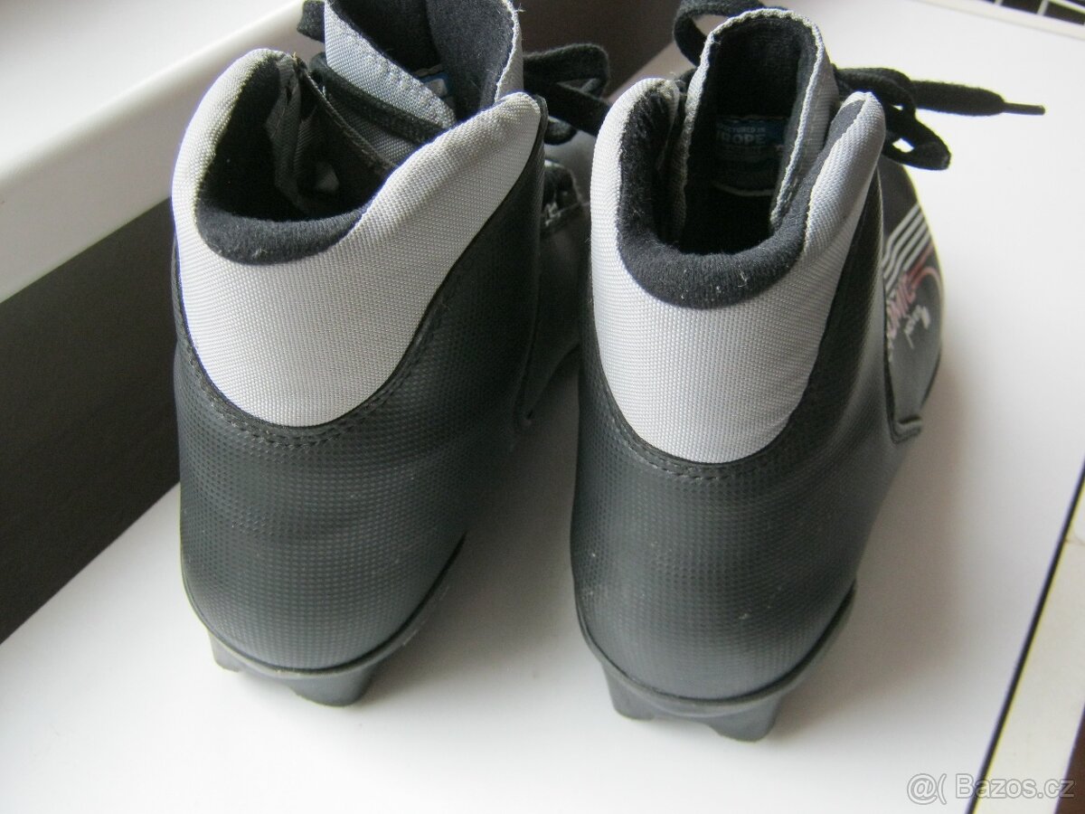 Boty na běžky ATOMIC Mover 10 vel. 40 2/3 (7), stélka 25,5 c - 4