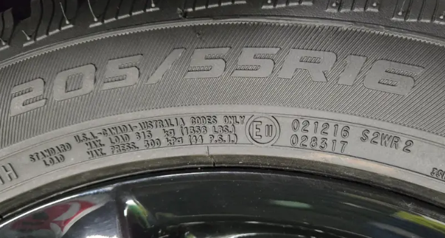 ZIMNÍ KOMPLET ŠKODA 16" 5X112 ET48 6J 205/55 R16 - 4