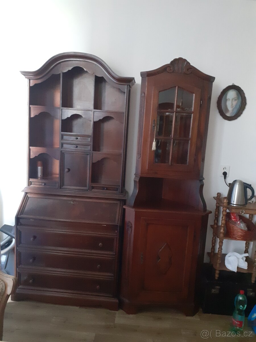 Srarožitný Sekretář+rohová stěna - 4