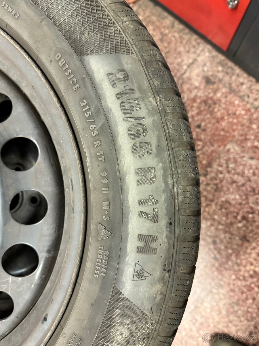 zimní kola vw Tiguan 215/65/17 + disky 6,5x17 et38 - 4