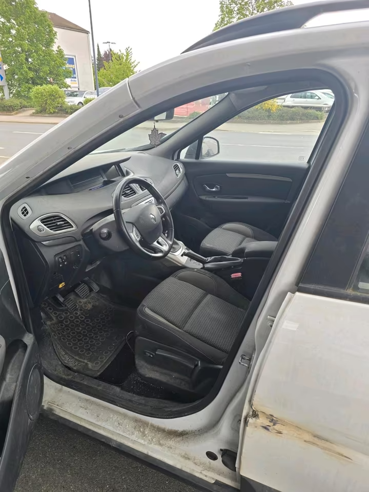 RENAULT SCENIC TCE 1.2i RV 2014 - 4