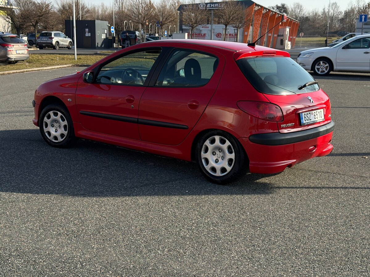 Peugeot 206 1.4i A/C 2009 - 4