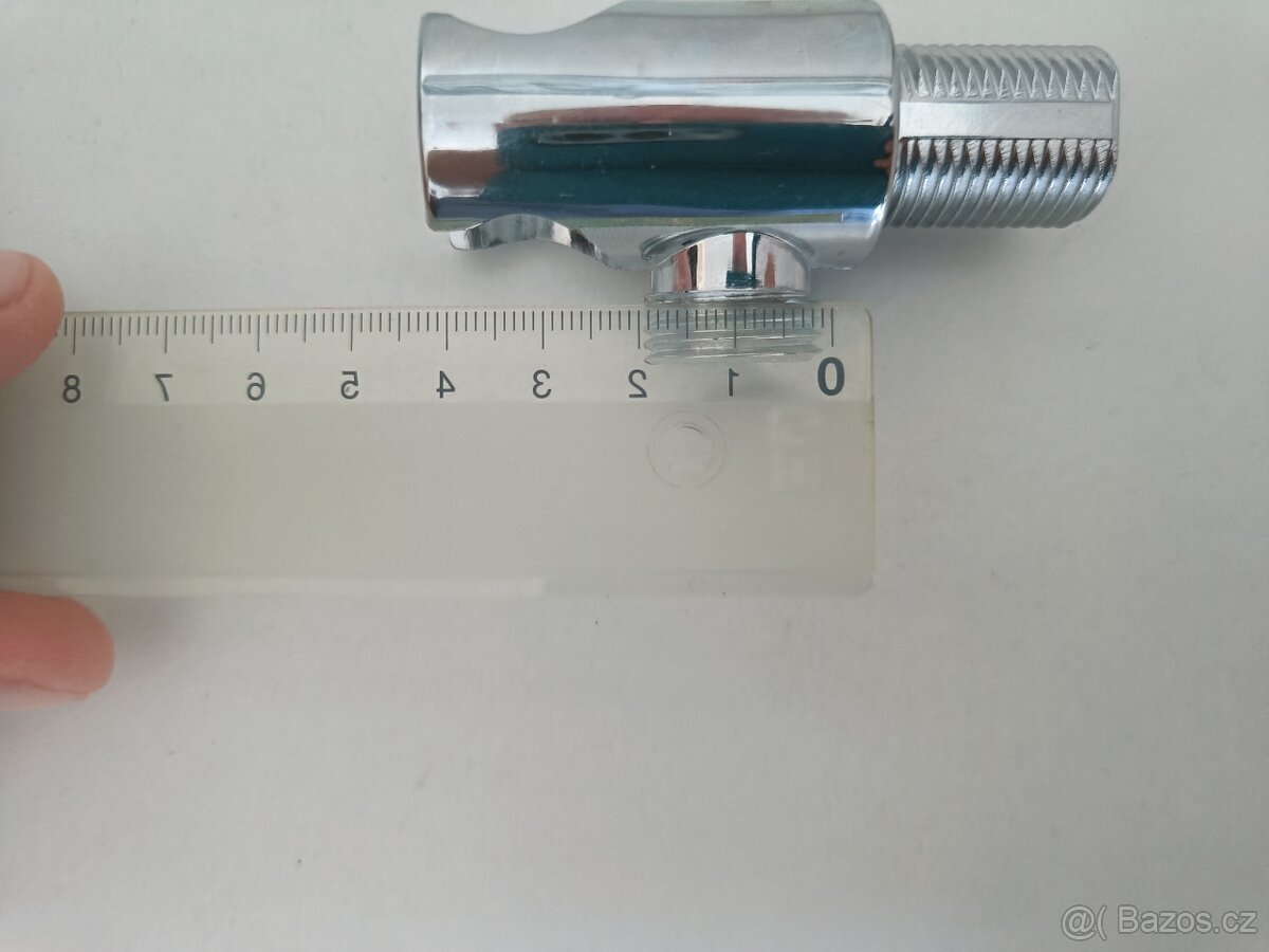 Držák sprchy s vývodem pro hadici - 4