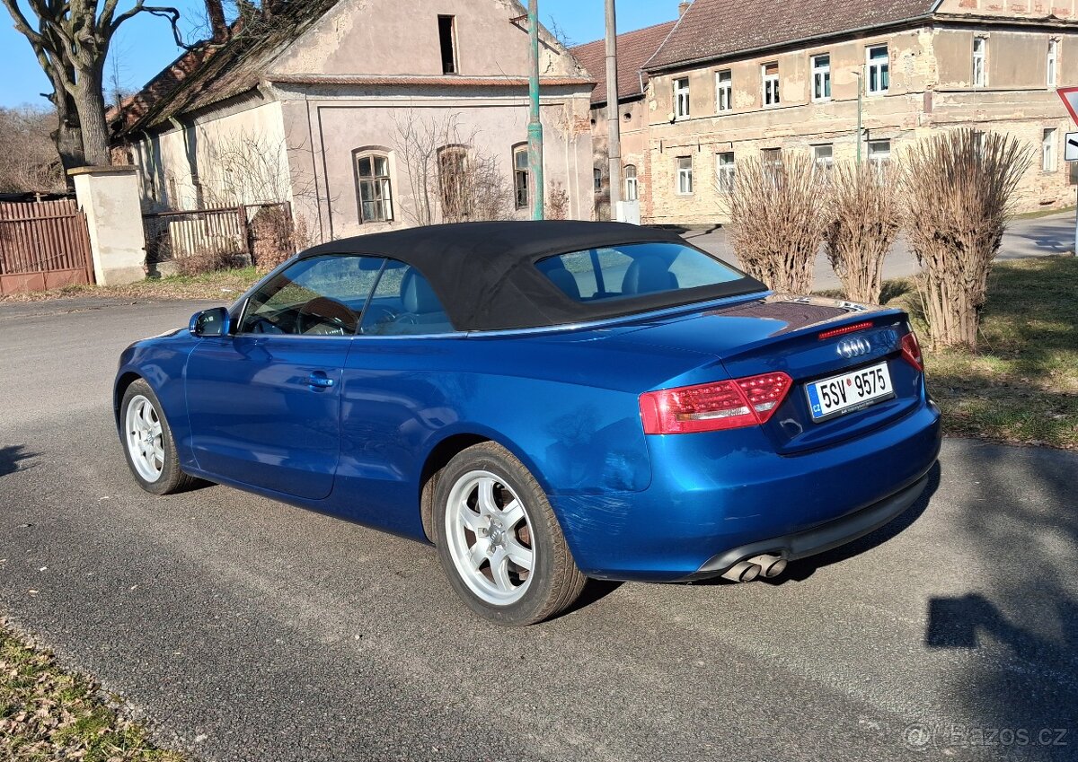 Prodám Audi A5 cabriolet 2.0Tdi 125kW - 4