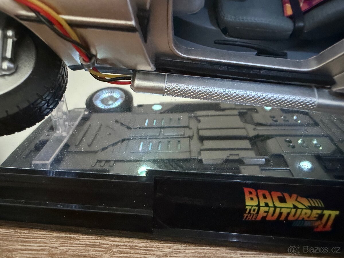 DeLorean levitace 1:20 - 4