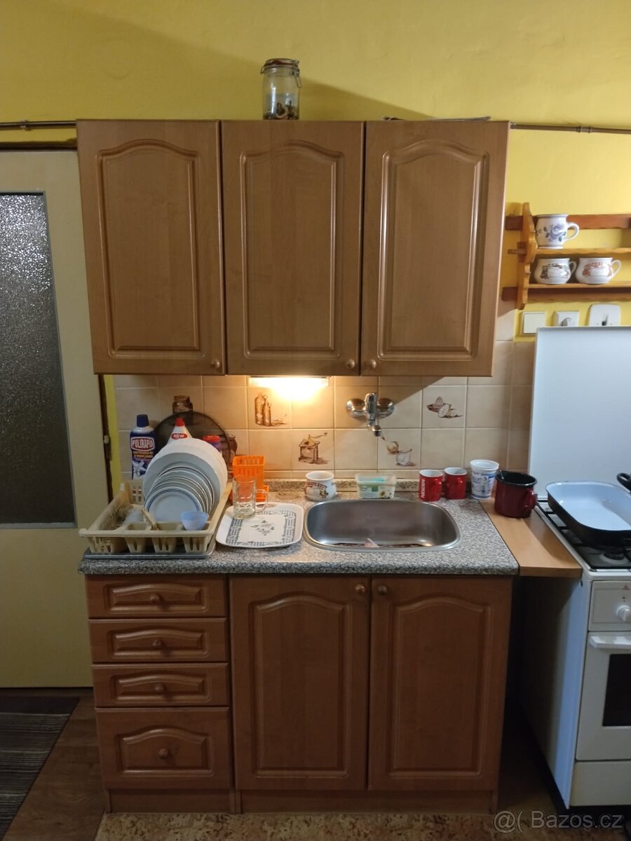 Skříně a spotřebiče - 4