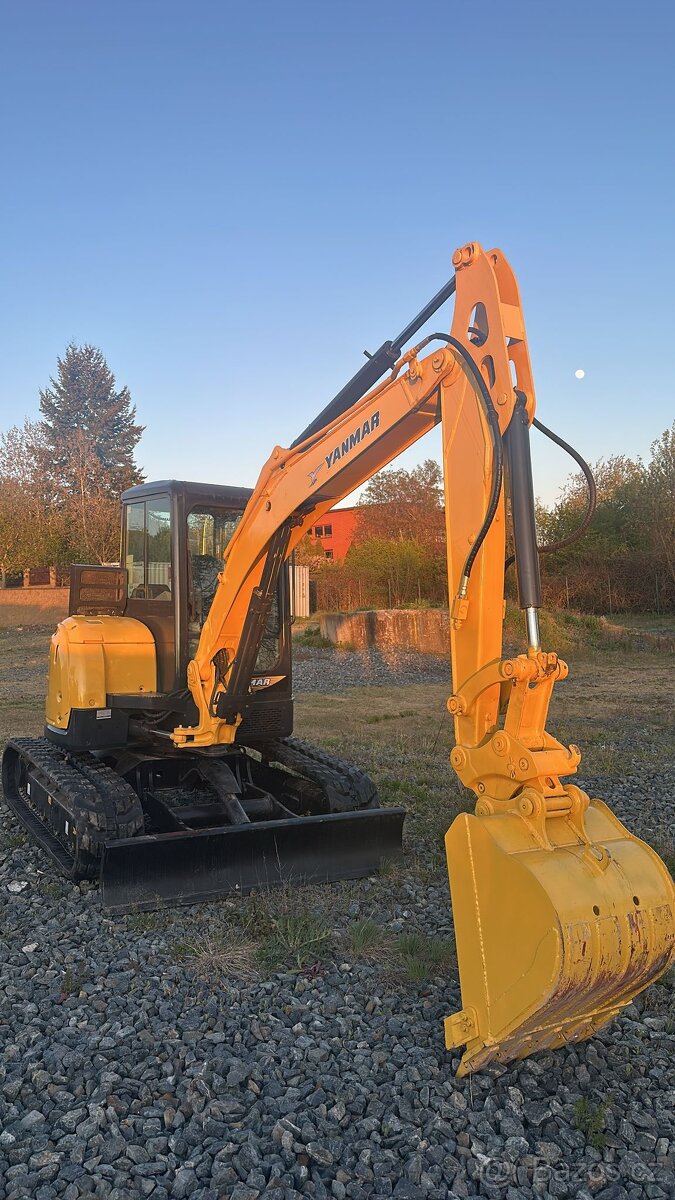 YANMAR VIO 55 - 4
