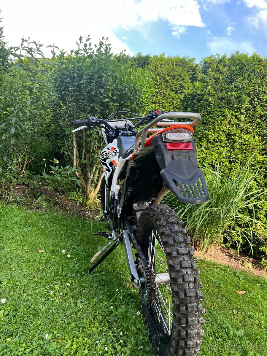 Motorka Mikilon Defender 250 cc