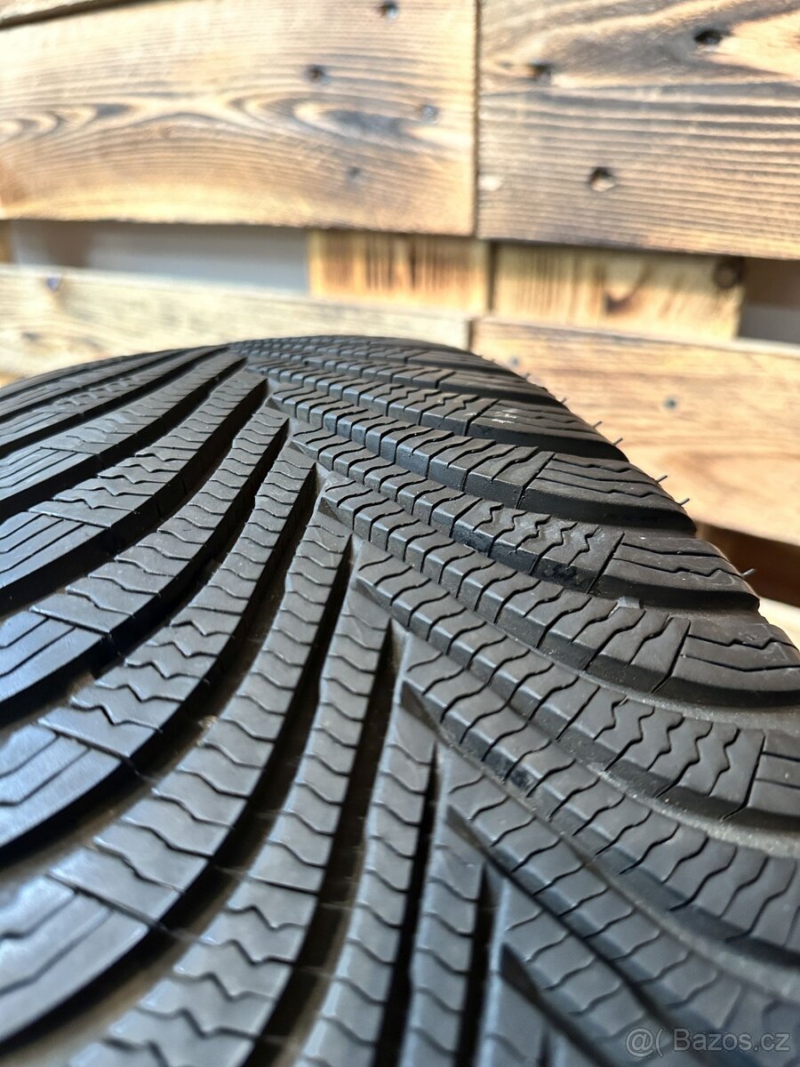 VW Golf VII - zimní orig. ALU sada Dijon 5x112 R17 - 4