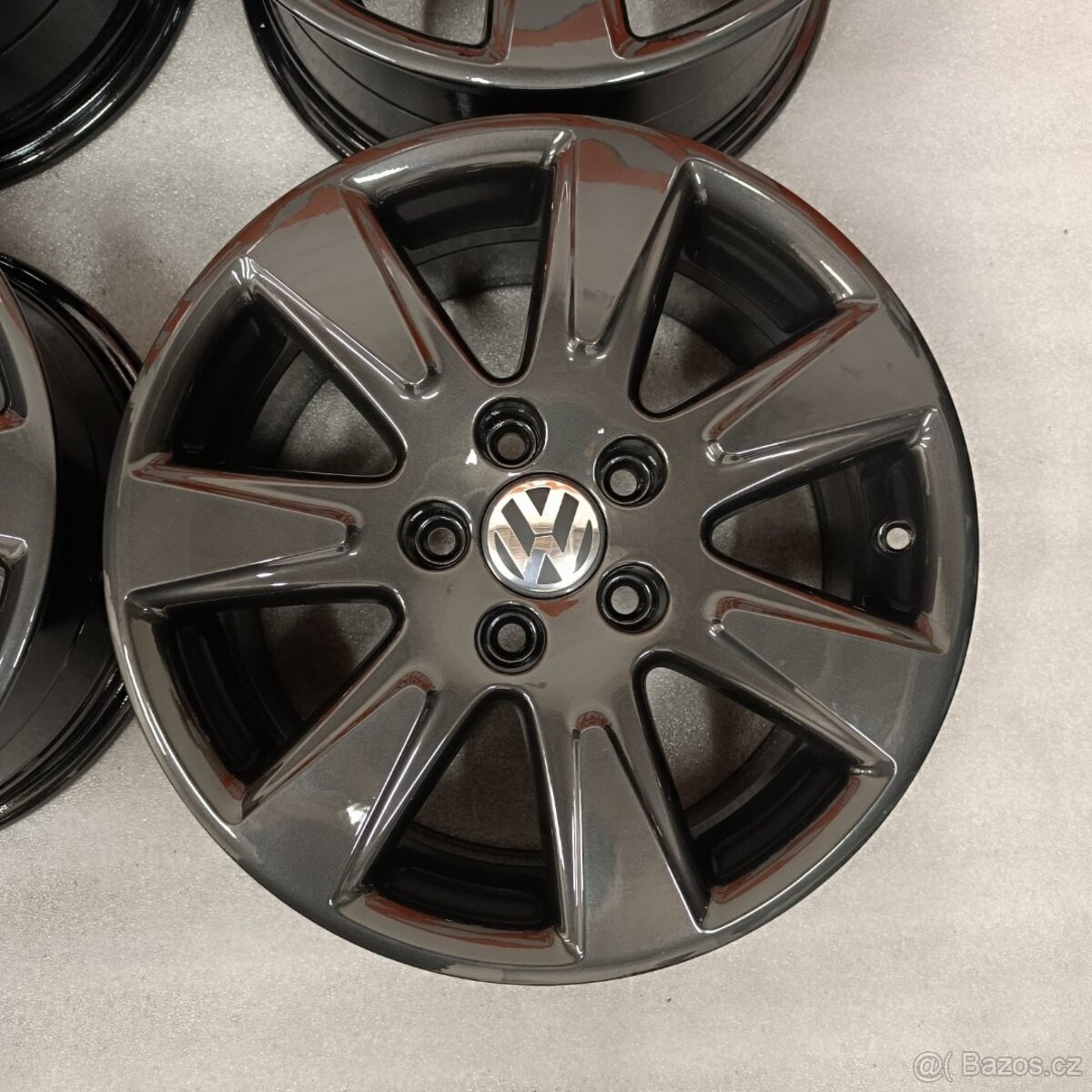 Alu kola Volkswagen Passat B6 7Jx16'' , R16 , ET45 - 4