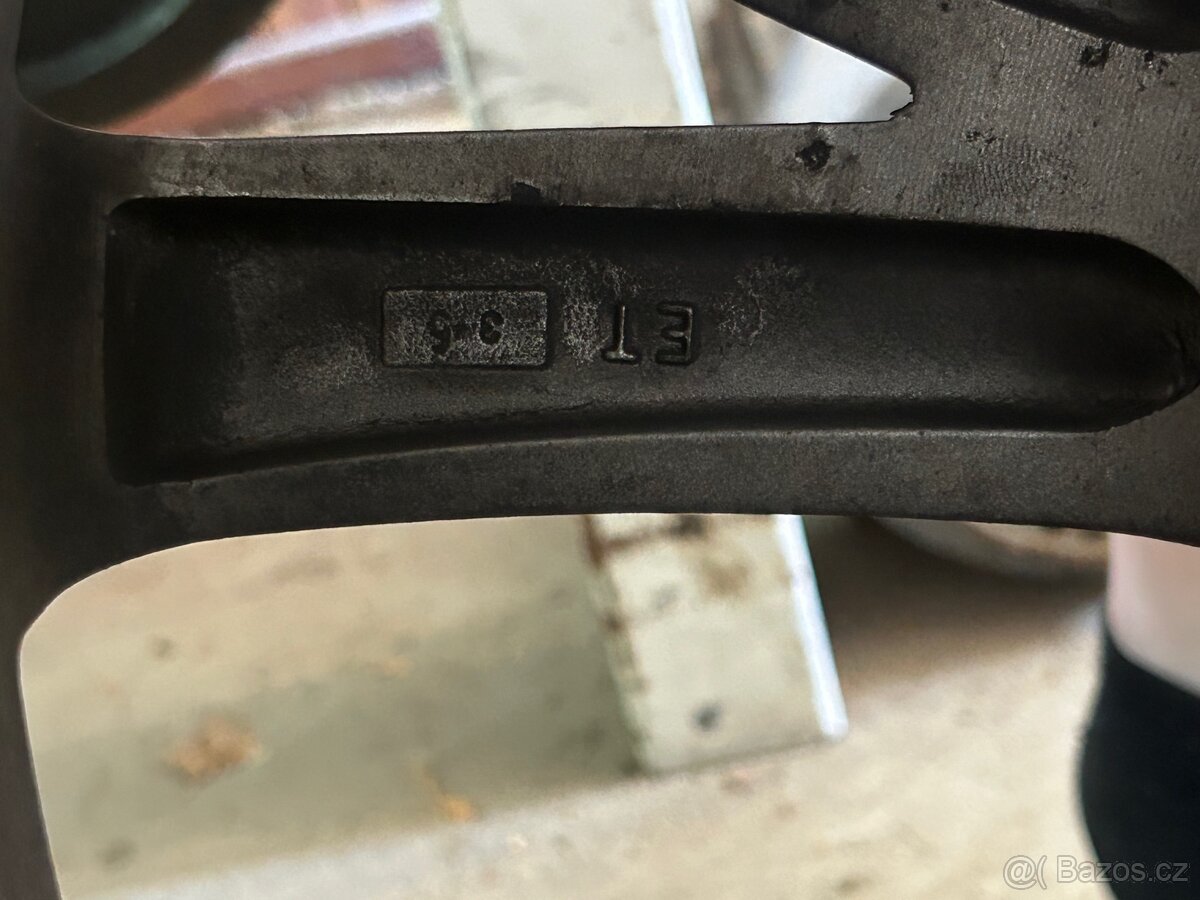 Kola 5x112 R18 ET35 - 4