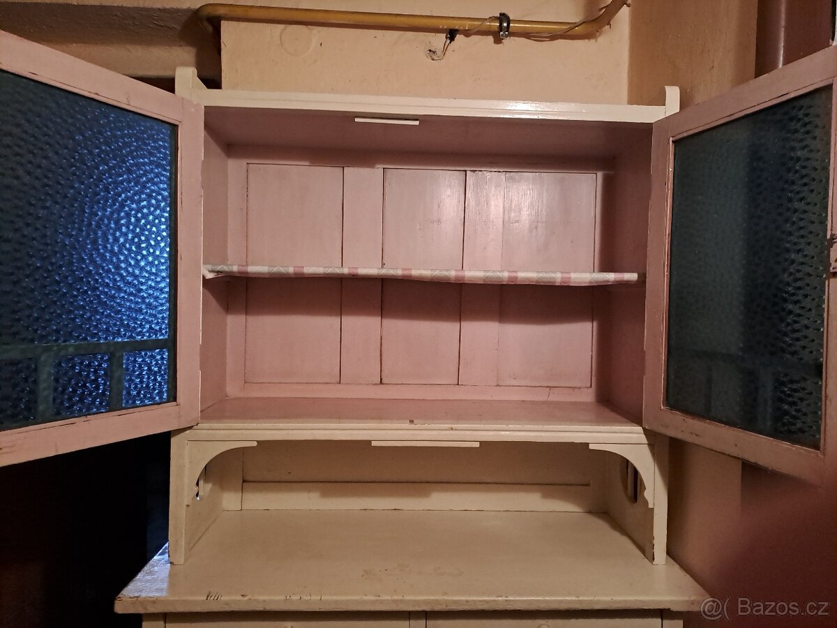 Starožitný kuchyňský příborník - 4